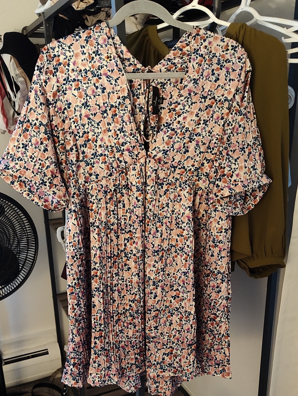 Lulu's Pink Floral Short Sleeve Dress